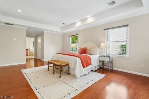 7 Coggins Lane West Orange NJ 07052