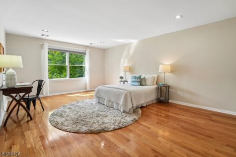 7 Coggins Lane West Orange NJ 07052