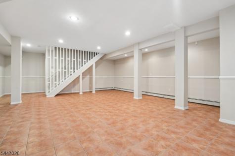 7 Coggins Lane West Orange NJ 07052