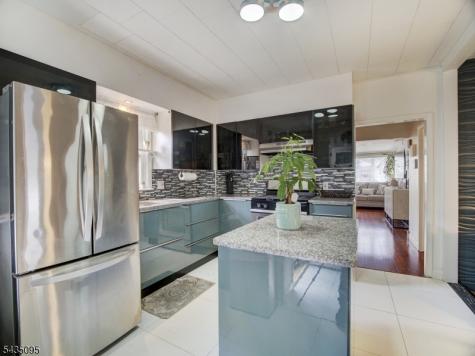 1507 Hiawatha Avenue Hillside NJ 07205