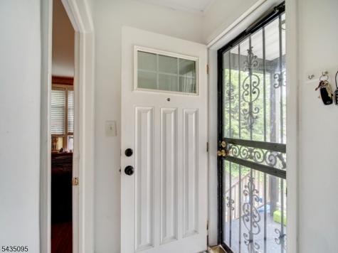 1507 Hiawatha Avenue Hillside NJ 07205