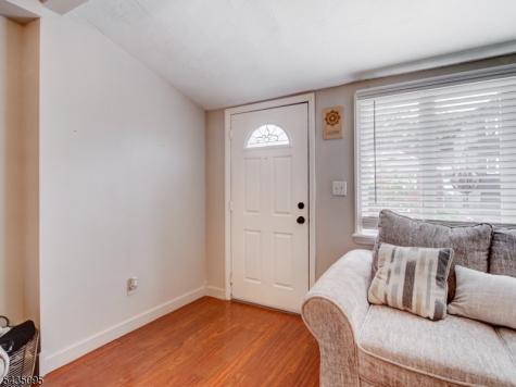 1507 Hiawatha Avenue Hillside NJ 07205