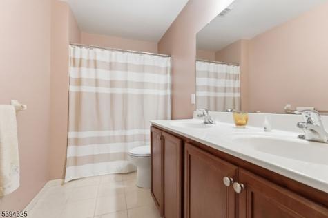 23 Crestview Drive Clinton NJ 08809