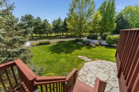 23 Crestview Drive Clinton NJ 08809
