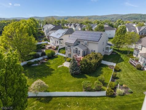 23 Crestview Drive Clinton NJ 08809