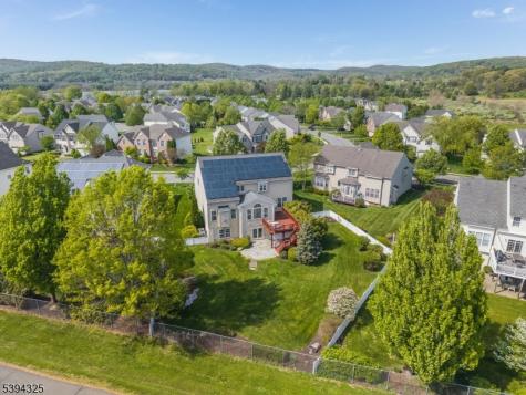 23 Crestview Drive Clinton NJ 08809