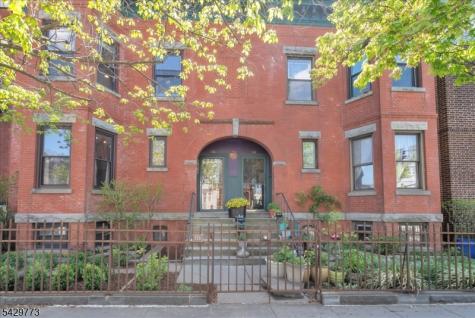 116 Park Avenue Newark NJ 07104
