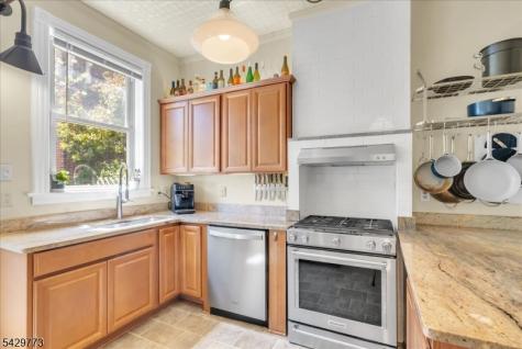 116 Park Avenue Newark NJ 07104