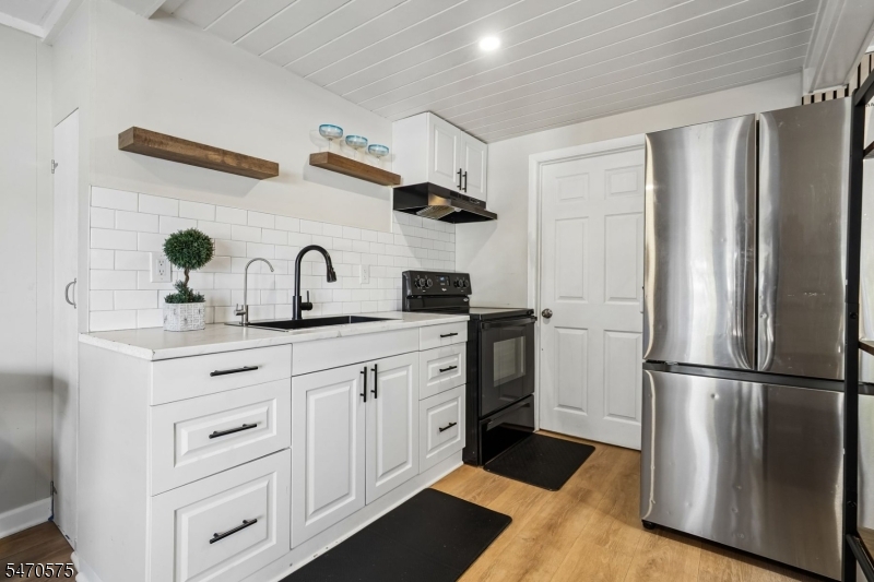 218 Maxim Drive Hopatcong NJ 07843