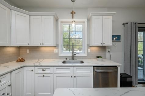 45 Lakeside Avenue Butler NJ 07405