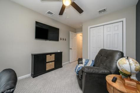 45 Lakeside Avenue Butler NJ 07405
