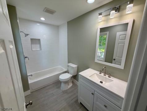 9 Beaver Trail Hardyston NJ 07460