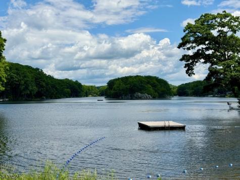 9 Beaver Trail Hardyston NJ 07460
