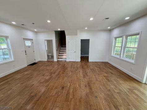 9 Beaver Trail Hardyston NJ 07460