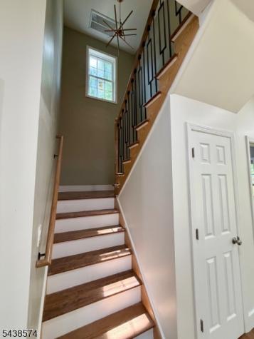 9 Beaver Trail Hardyston NJ 07460