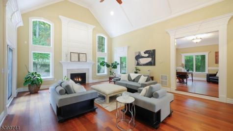 115 Old Somerset Road Watchung NJ 07069