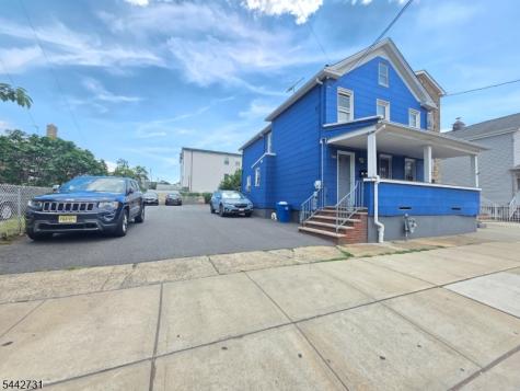 805 4TH Avenue Elizabeth NJ 07202
