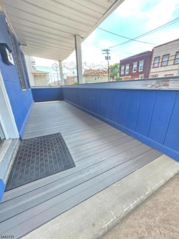 805 4TH Avenue Elizabeth NJ 07202