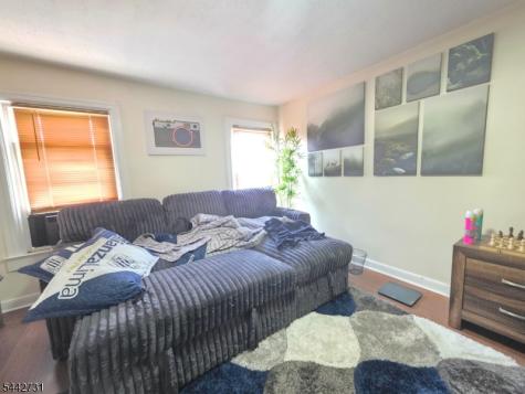 805 4TH Avenue Elizabeth NJ 07202