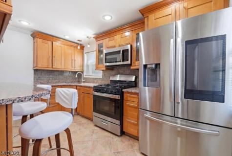 417 Brooklawn Avenue Roselle NJ 07203