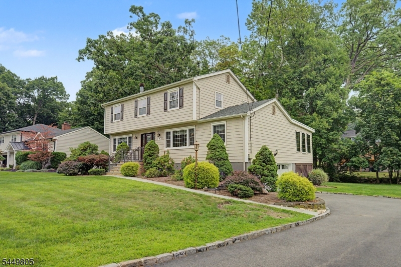 34 Cavell Place West Caldwell NJ 07006