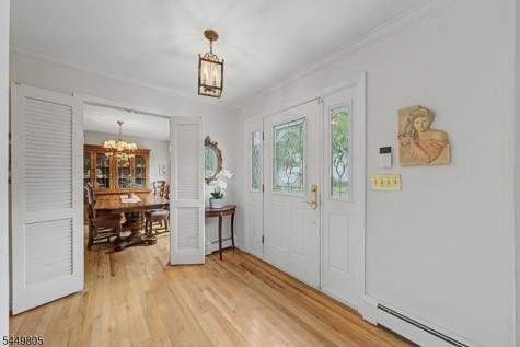 34 Cavell Place West Caldwell NJ 07006