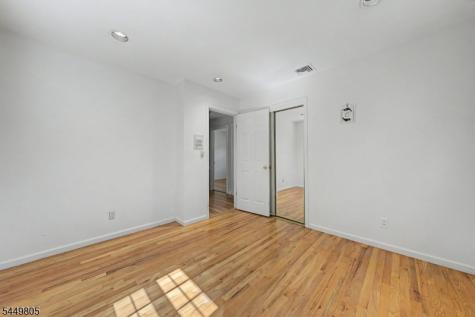 34 Cavell Place West Caldwell NJ 07006