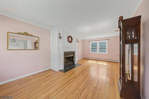 34 Cavell Place West Caldwell NJ 07006