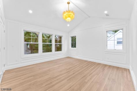 357 E Glen Avenue Ridgewood Village NJ 07450