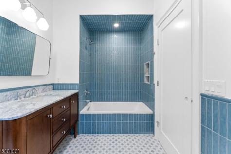 357 E Glen Avenue Ridgewood Village NJ 07450