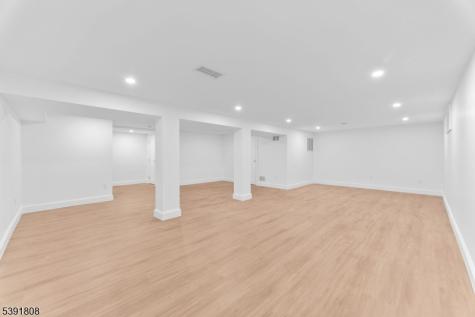 357 E Glen Avenue Ridgewood Village NJ 07450