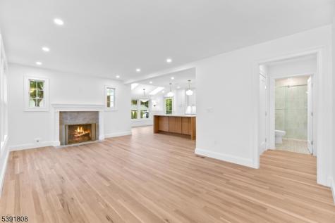 357 E Glen Avenue Ridgewood Village NJ 07450