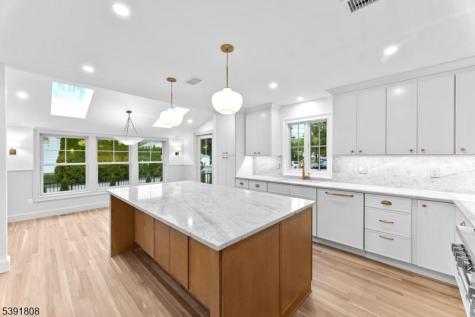 357 E Glen Avenue Ridgewood Village NJ 07450