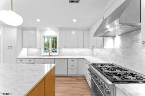 357 E Glen Avenue Ridgewood Village NJ 07450