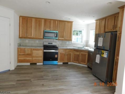 64 Back Street Oxford NJ 07863