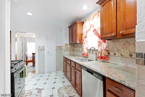 1515 Rose Terrace Union NJ 07083