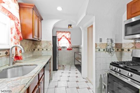 1515 Rose Terrace Union NJ 07083