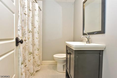 523 Ewing Avenue Franklin Lakes NJ 07417