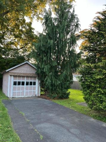 32 Hamilton Road Verona NJ 07044
