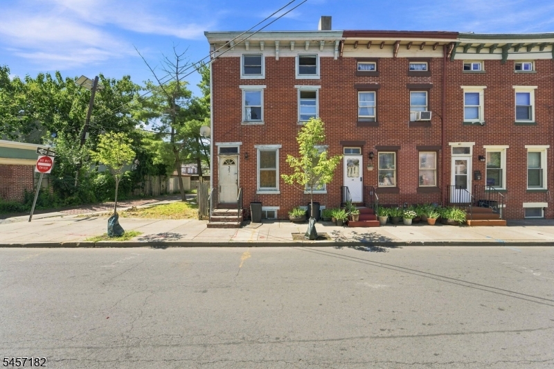 37 N Stockton Street Trenton NJ 08618