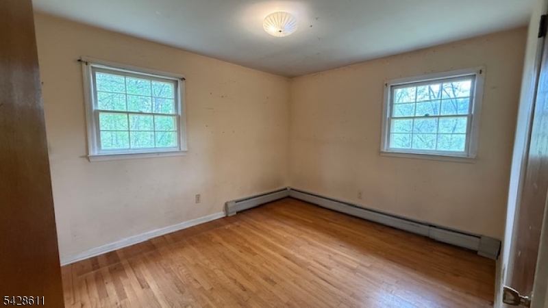 1865 RT565 Vernon NJ 07418