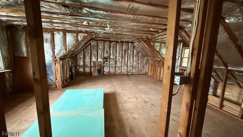 1865 RT565 Vernon NJ 07418