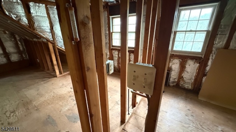 1865 RT565 Vernon NJ 07418