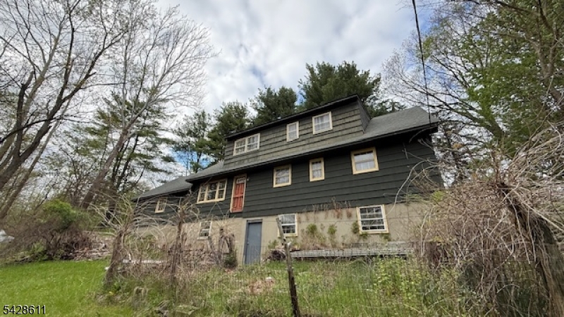1865 RT565 Vernon NJ 07418