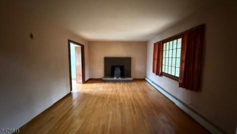 1865 RT565 Vernon NJ 07418