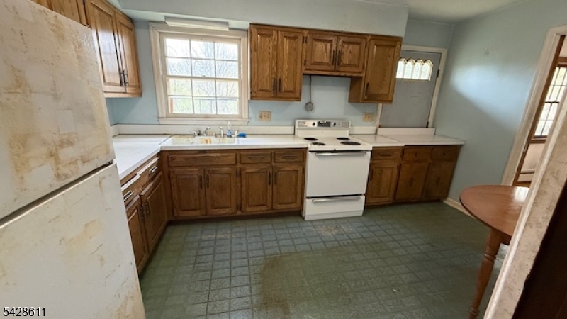 1865 RT565 Vernon NJ 07418