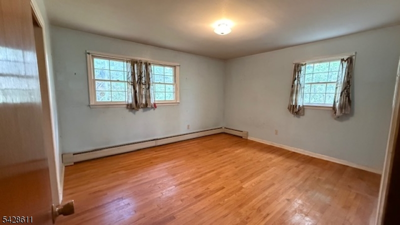 1865 RT565 Vernon NJ 07418