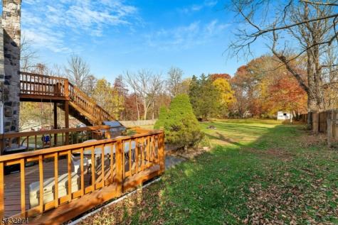 2 Sloan Lane Lebanon NJ 08833