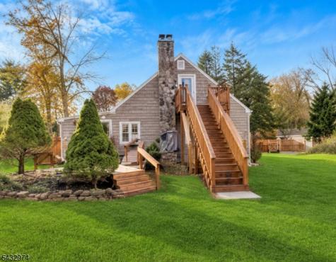 2 Sloan Lane Lebanon NJ 08833