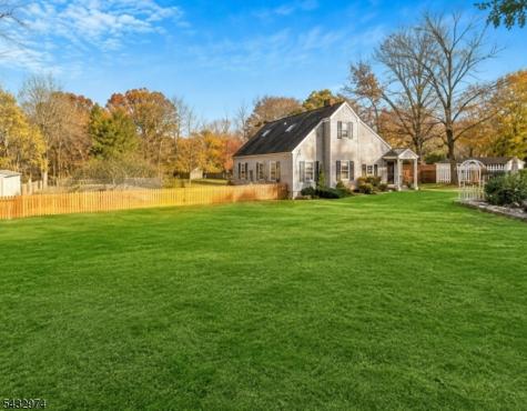 2 Sloan Lane Lebanon NJ 08833